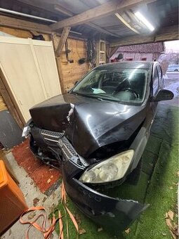 Prodám havarované Kia Ceed 2007 1.6 CRDi