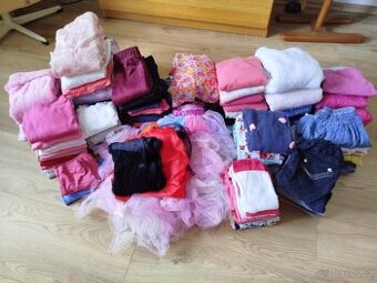 Set dívčího oblečení 92-110