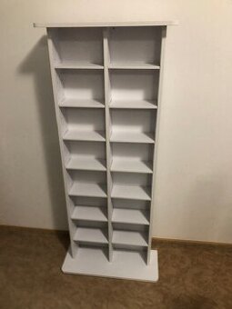 skřínka bílá na CD/DVD/ a ozdobné předměty