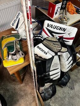 Brankářská vystroj