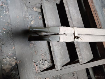 prodám vojenská lehátka