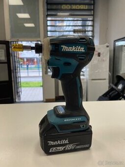 Rázový utahovák Makita DTD172