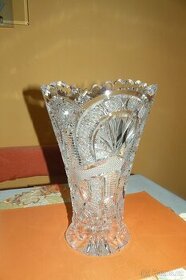 Broušená váza - 1
