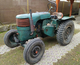 historický traktor svoboda 15, rok výroby 1948