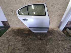 Zadní pravé dveře Octavia 2 hatchback