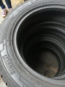 215/60R17 c - 1