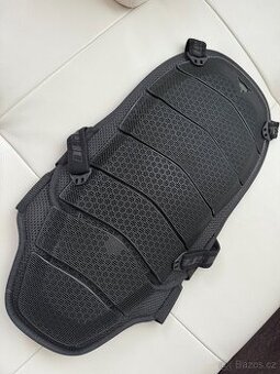 Chránič páteře Dainese délka 57 cm
