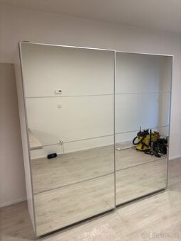 Šatní skříň IKEA PAX