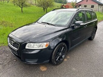 VOLVO V50 kombi 2.0D 100kw r.11/2009 klima esp po servisu