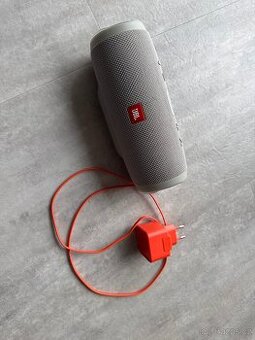 JBL Charge 3 šedý