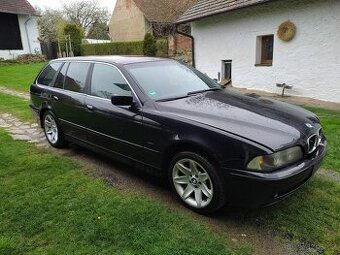 Bmw 520i e39 touring manuál