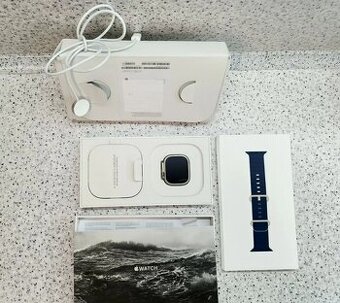Apple watch ultra 2 titanově modré 49mm