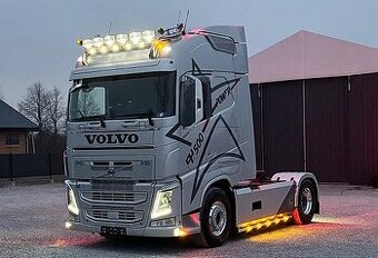 Volvo FH 500 I-Save - tahač návěsů s hydraulikou