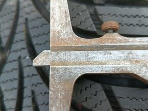 Zimní pneu 175/60 r16