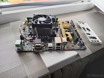 Asus58M-K + Procesor A8-7600 + Chladič + 2Gb ddr3 ram