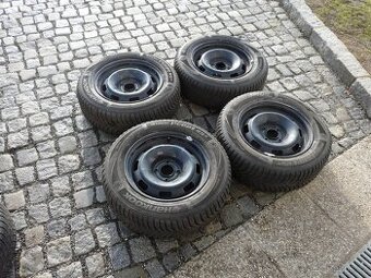 ZIMNÍ PNEU + DISKY 195/65R15 PEUGEOT CITROEN