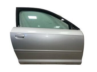 Pravé přední dveře stříbrná LX7W Audi A3 8P třídveřová verze