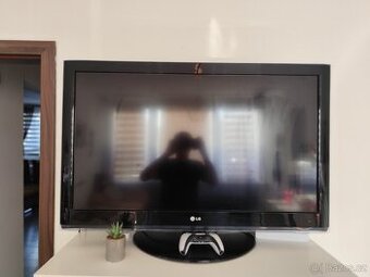 Prodám televizi LG