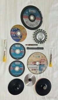 Sada 12 kusů na práci s kovem ,slitiny oceli , dřevem