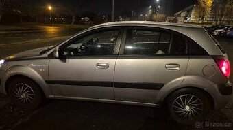 Kia Rio 1.4 71kw 2005 - 1