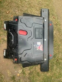 Prodám chranný plech motoru Ford Fusion