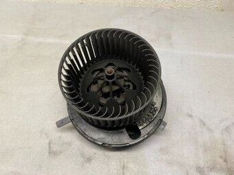 ŠKODA OCTAVIA 2 2004-2013 - MOTOREK TOPENÍ 1K1 820 015 C