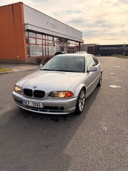 BMW E46 323i coupe