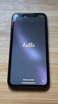  iPhone XR 64 GB Nová baterie 100% kondice