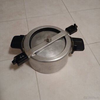 tlakový hrnec - papiňák