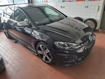 VW Golf 2.0 RS, 221 KW, R. 2019, 105 t. Km.