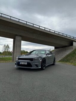 Dodge Charger 6.4 V8