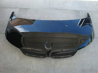 Kapota BMW i3 a další díly karoserie v barvě určené k montáž