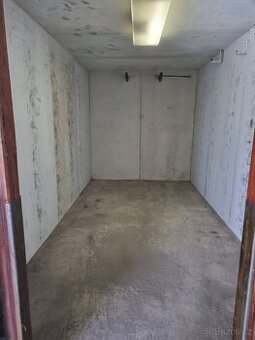 Pronájmu skladovací prostory