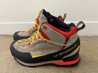 Turisticke boty La Sportiva Boulder X Mid (40,5)