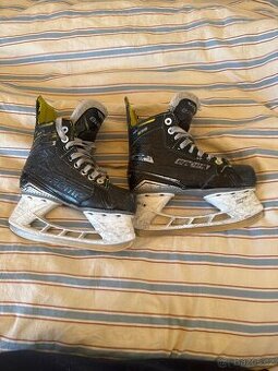 Brusle Bauer supreme s35 vel. 1 D eur.33,5