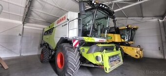 CLAAS Lexion 7500 + V930