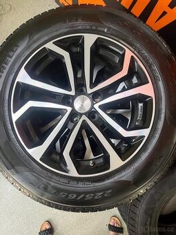 4x disk 17 s zimní gumou pirelli na Range Rover Evoque