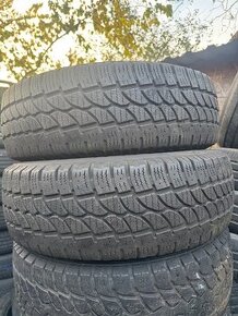 2ks zimnich 215/70 R15 109/107R