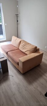 Daruji sedačku pro 2 osoby - bez poškození