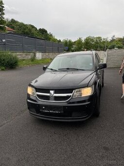 Prodám Dodge Journey na náhradní díly