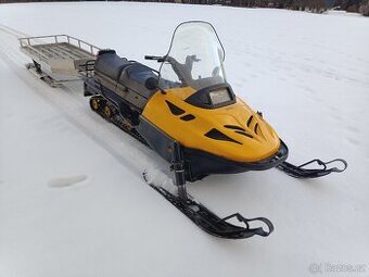 Sněžný skútr ski-doo Alpine III