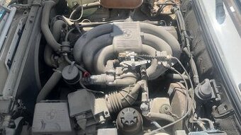 BMW E30 motor M20b25 + getrag 260