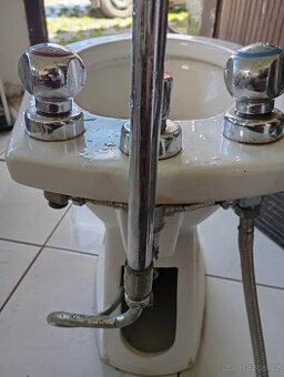 Bidet - 1