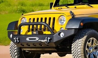 Přední ocelový pevnostní nárazník R8 Jeep Wrangler JK 07-18