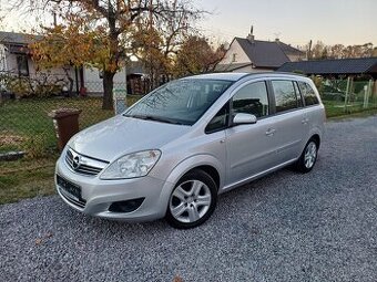 LPG ... 7 místné..Benzínová Opel Zafira 1.8 ...