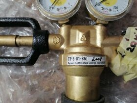 Hodiny kyslík X acetylen X držák hořáků atd.