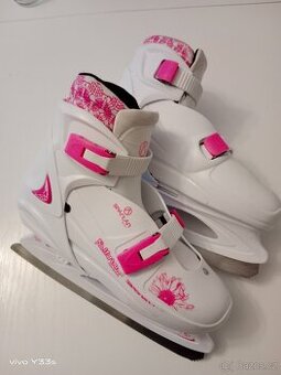 Rostoucí dívčí brusle Sparťan vel. 37-40