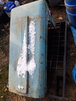 Malotraktor zadní blatníky a kapotáž