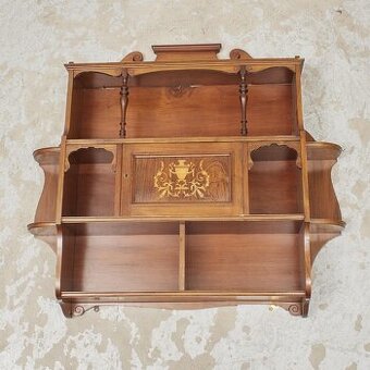 Police na stenu 1910 - AKCE