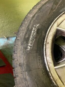 Prodám celoroční kola, na Hyundai Santafe